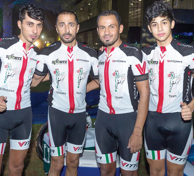 "أعضاء فريق المطوع"