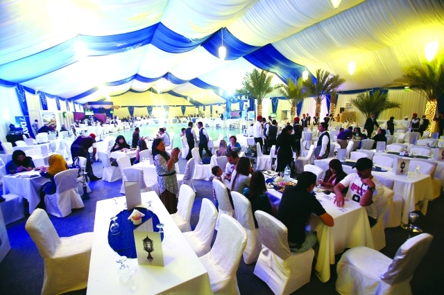 "يستحوذ القطاع الفندقي على النسبة الأكبر من عمليات «البداد» في رمضان   \t\t\t\t\t\t            تصوير ــ مجدي إسكندر"