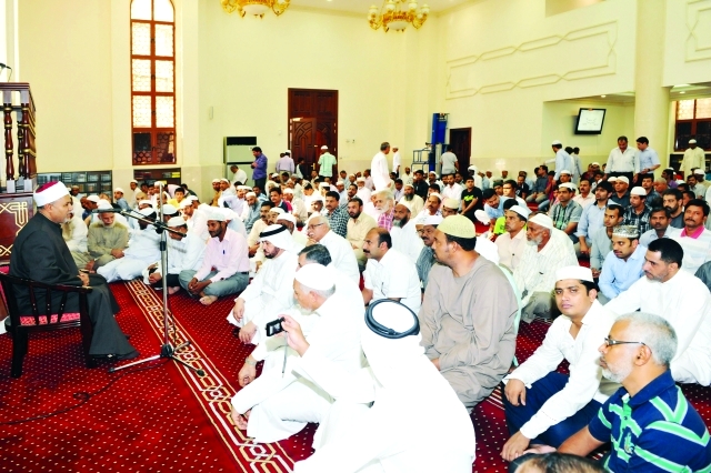 ضيوف رئيس الدولة يواصلون دروس المساجد في أبوظبي
