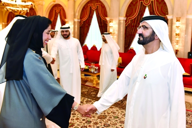 "محمد بن راشد مستقبلاً منى المري"
