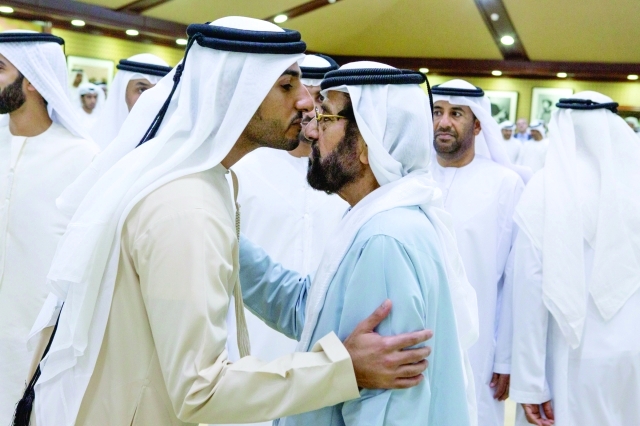 "طحنون بن محمد مستقبلاً راشد بن حميد"