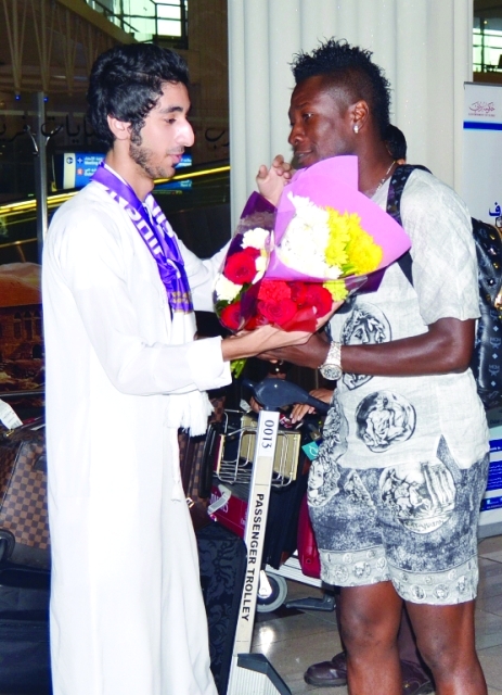 "باقة ورد لجيان من أحد المشجعين"