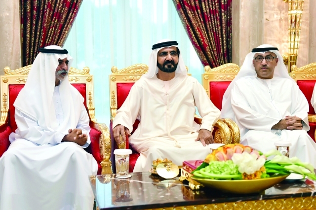 "محمد بن راشد ونهيان بن مبارك وعبدالرحمن العويس"