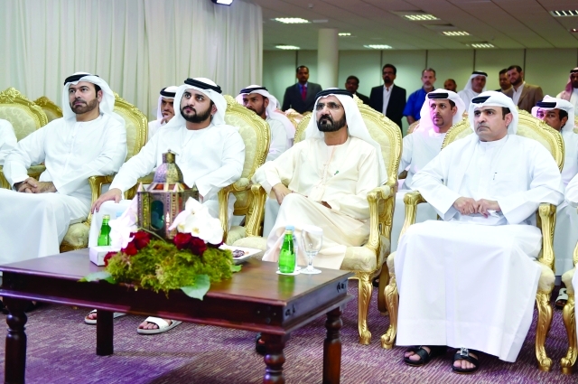 "الشيخ محمد بن راشد آل مكتوم خلال افتتاح مركز محمد بن راشد لطباعة المصحف الشريف في مطبعة مسار في دبي، ، يوليو 22، 2014 تصوير محمد هشام"