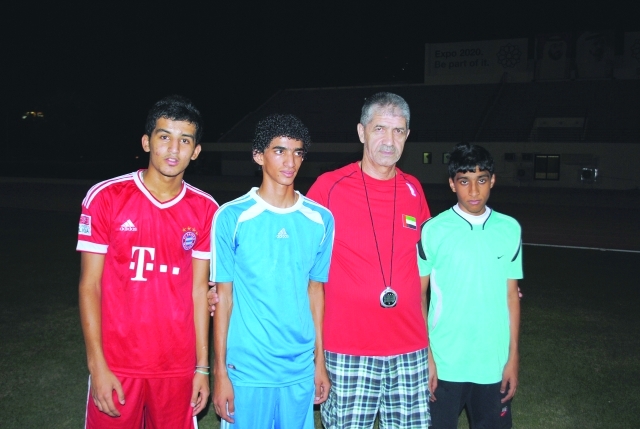 "منتخب المشي مع المدرب باخاروصي\t من المصدر"
