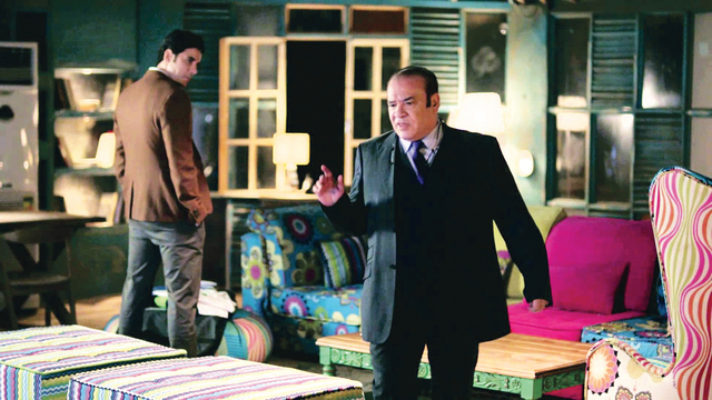 "صلاح عبد الله في أحد مشاهد الإكسلانس\tالبيان"