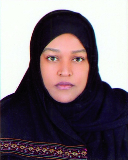 "آمنه مبارك"