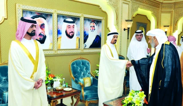 "حميد النعيمي يتقبل تهاني المواطنين بالعيد بحضور عمار النعيمي\t وام"
