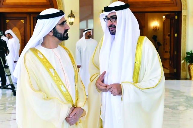 "محمد بن راشد يستمع لحديث محمد بن زايد خلال الاستقبال"
