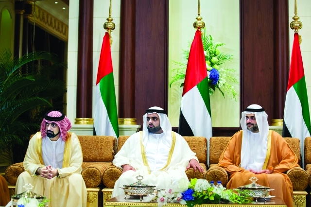 "سلطان بن محمد وعمار النعيمي ومحمد بن حمد"
