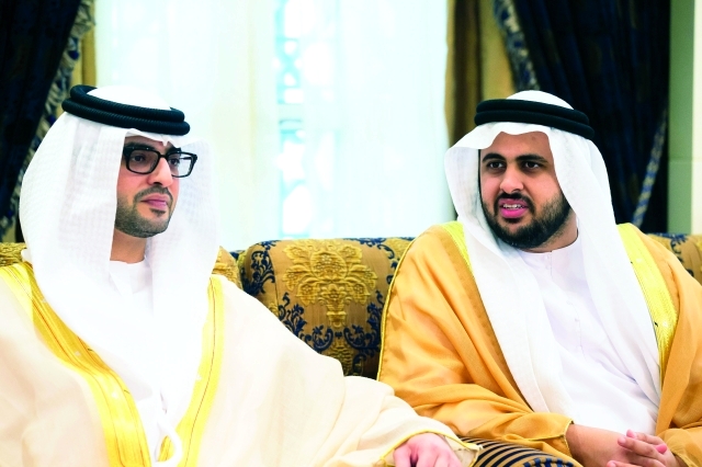 "ذياب بن محمد وسلطان بن حمدان آل نهيان خلال الاستقبال"