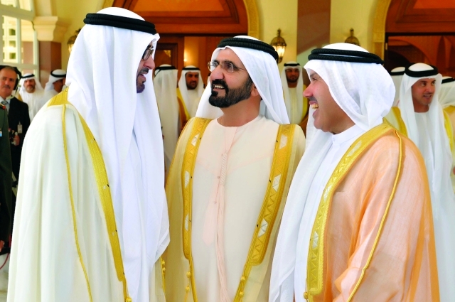 "محمد بن راشد في حديث مع محمد بن زايد ومصبح الفتان"