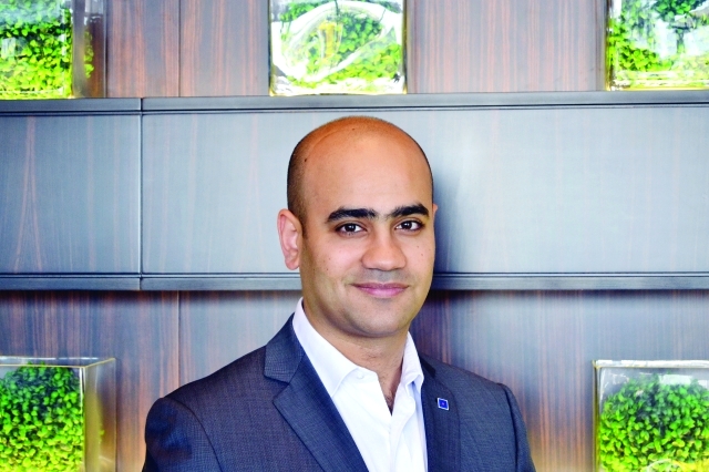 "إبراهيم عضام"