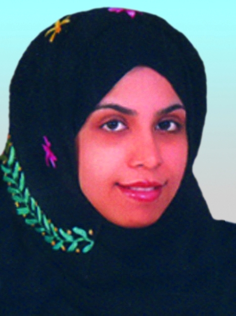 "فاطمة المعمري"