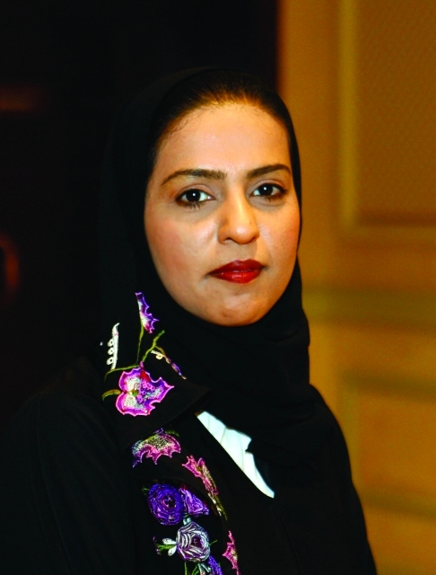 "مريم الشناصي: وجود محرر يبقى رهنا بالناشرين وبعضهم تعنيه الربحية اكثر من الجودة"