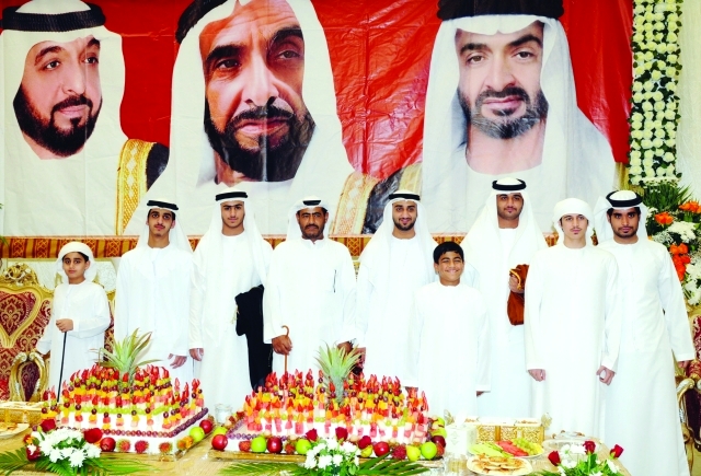 "العرسان محمد علي وحمد سليمان وعلي سليمان وسيف سعيد بنان الكعبي وعدد من الأشقاء"