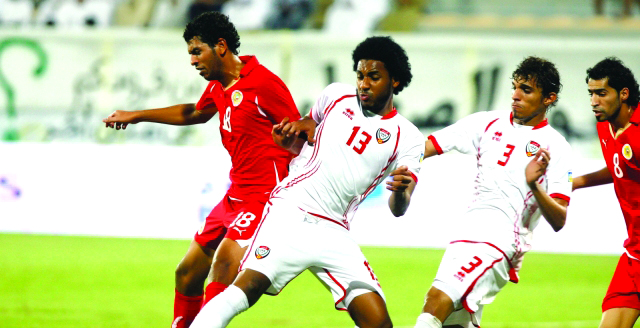 "من مباريات البحرين الودية مع الإماراتالبيان"