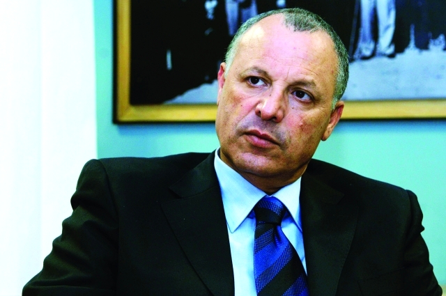 "هاني أبو ريدة يعلن ترشحه لرئاسة الاتحاد المصري البيان"