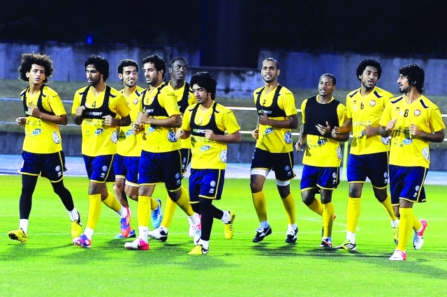 "لاعبو منتخب الإمارات بدأوا معسكرهم استعداداً لـ«خليجي 22» البيان"