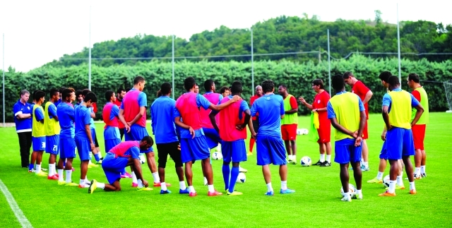 "تدريبات جادة لفريق العين استعداداً للمباراة مع الاتحاد السعودي\t البيان"