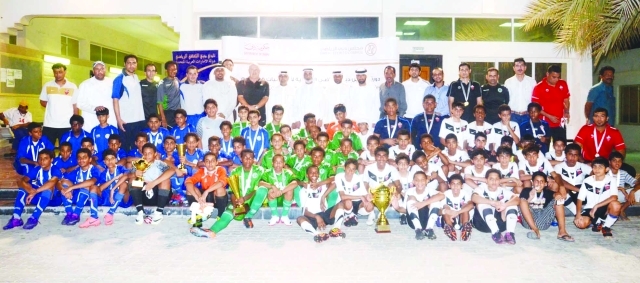 "جانب من مشاركات المسابقة في البطولة \tالبيان"