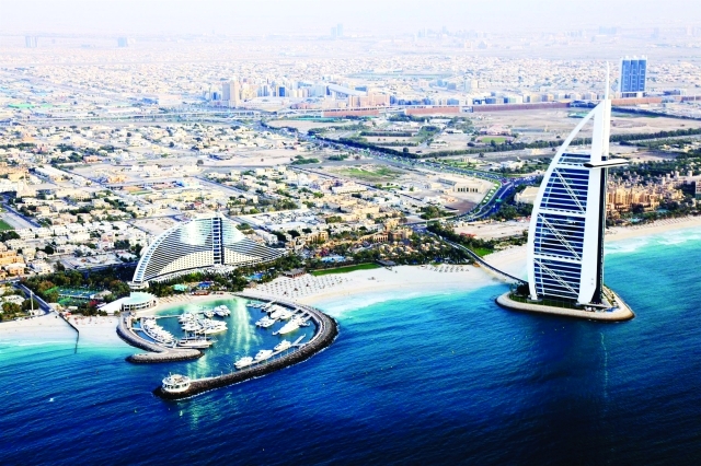 "شواطئ دبي تطبق معايير عالمية منحتها الريادة \t البيان"