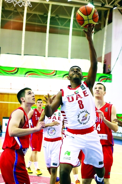 "منتخبنا مستمر في تحضيراته لعام 2017 \tالبيان"