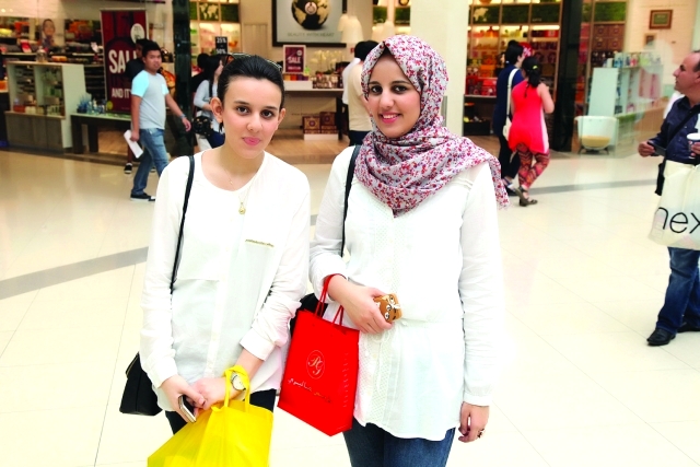 "سارة الوسيعة من ليبيا"
