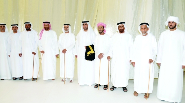 "جانب من المهنئين"