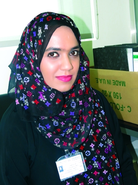 "هدى السويدي: خدمة الوطن واجب على كل شاب وفتاة وفخر لنا رفع راية الدولة"