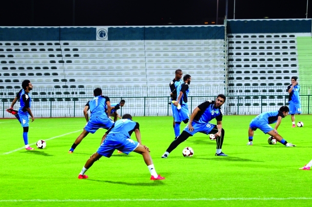 "الشباب يعود إلى التدريبات في ملعبه بعد ختام معسكره الهولنديالبيان"