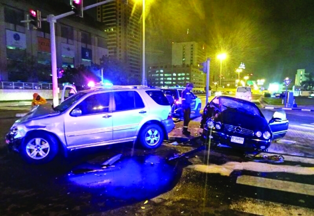 "الكتابة على الهاتف تعرض قائد المركبة ومن معه للخطر- البيان"