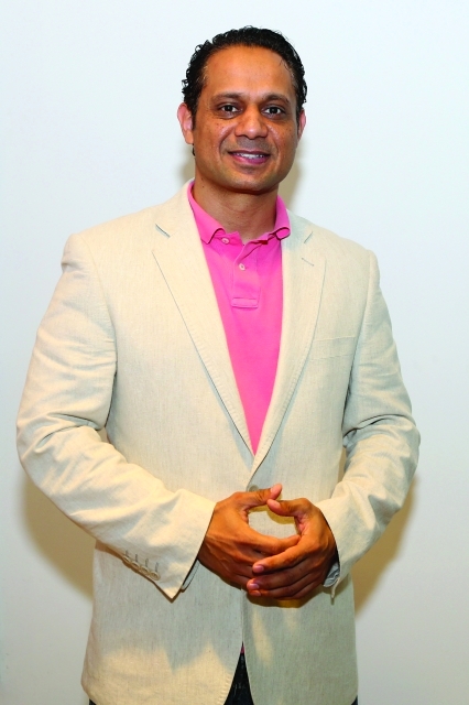 "عارف ميرزا"