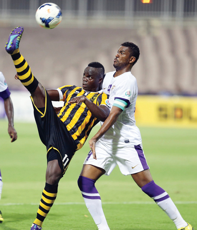 "الاتحاد السعودي فشل في تدعيم أسبقيته خلال الشوط الأولأف ب"