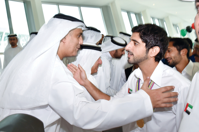 "..ويتلقى تهنئة من عصام الحميدان"