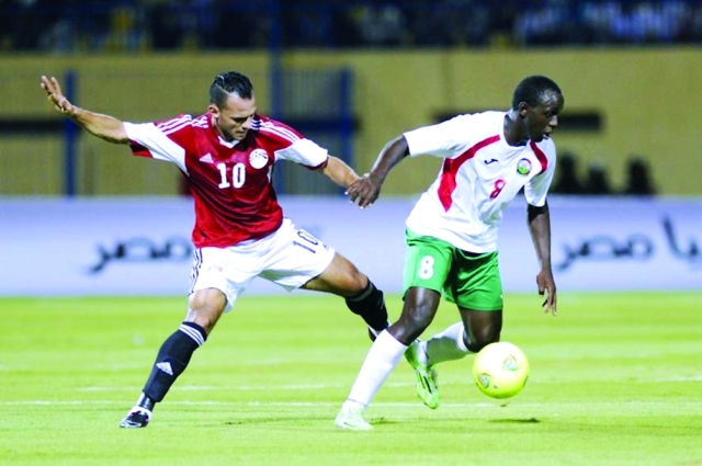 "جانب من مباراة مصر وكينيا البيان"