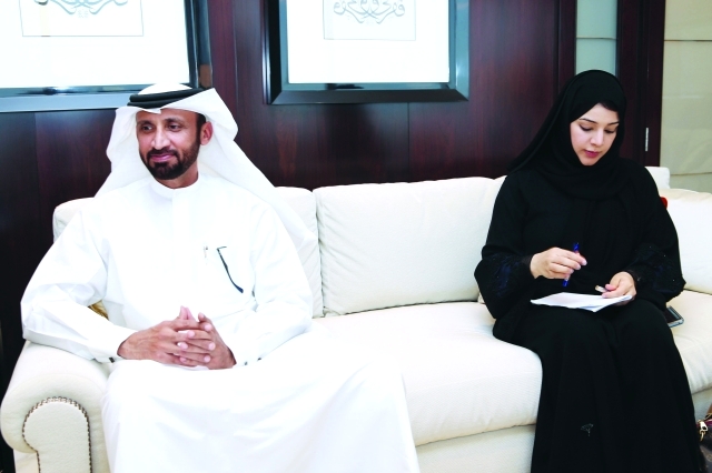 "محمد بن راشد يتلقى رسالة من الرئيس اليمني تصوير: خليفة اليوسف"