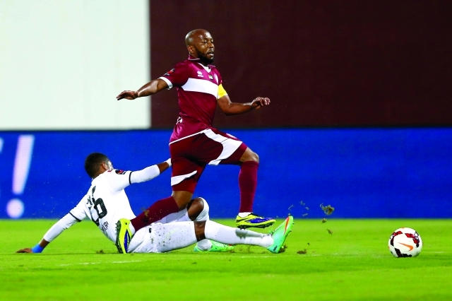 "اسماعيل مطر قائد نادي الوحدة عدسة - عادل النعيمي"