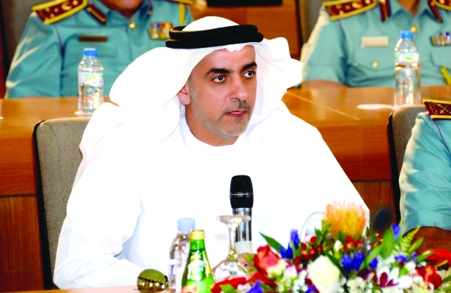 "..وأثناء مشاركته في مداخلة خلال المحاضرة"