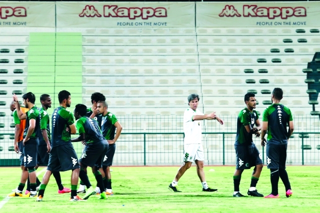 "الشباب يواصل إعداده للموسم الجديد بقيادة كايوالبيان"