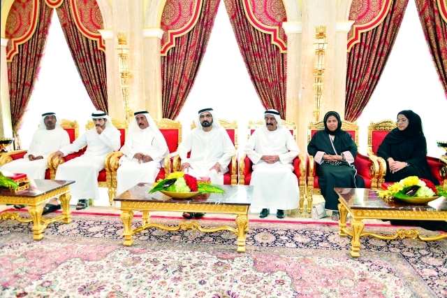 "محمد بن راشد وحمدان بن محمد وأحمد بن سعيد وحشر بن مكتوم ومحمد النابودة ومنى البحر وليلى سهيل تصوير- سيف محمد وخليفة اليوسف"