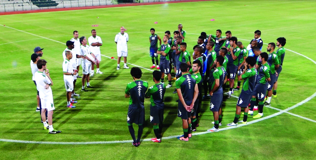 "الشباب عاد إلى التدريبات في ملعبه بدبي\tالبيان"