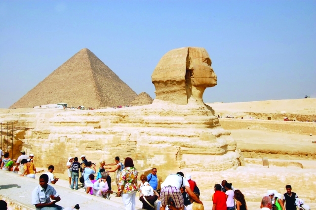 «غوغل» تطلق التجوال الافتراضي في أهرامات الجيزة