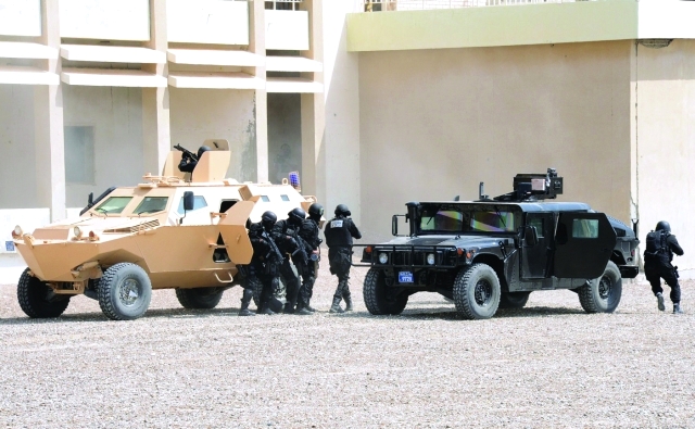 "جانب من التدريبات"