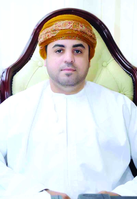 "ايمن الحسني : تنمية المشاريع المتوسطة والشركات الصناعية الكبرى"