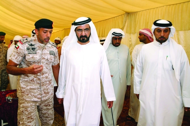 "نائب رئيس الدولة خلال تقديم واجب العزاء بحضور حمدان بن محمد"