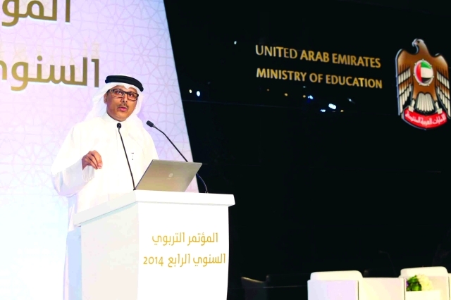 "عبد اللطيف الشامسي: الإلكترونيات وحدها لا تصنع التعلّم الذكي"