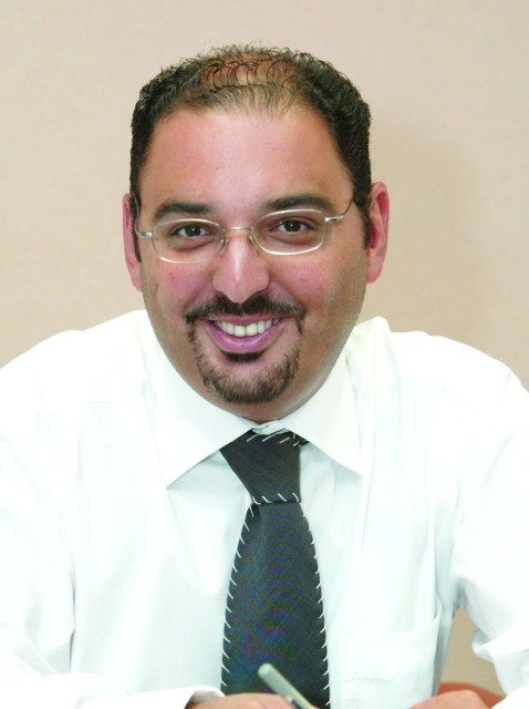 "عمار الاعسم"
