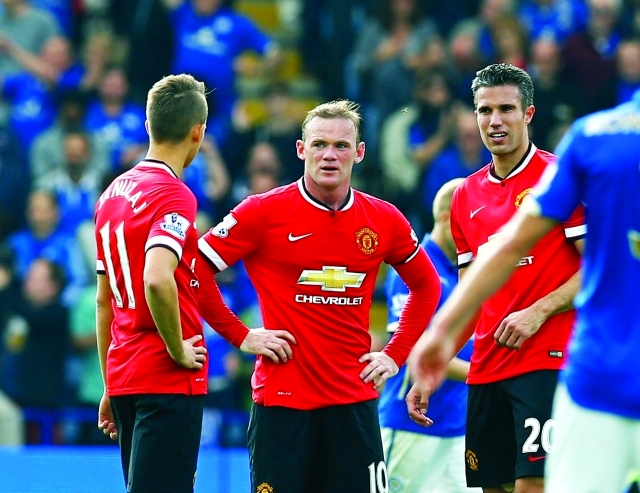 "الذهول يسيطر على لاعبي يونايتد بعد الخسارة الثقيلة  رويترز"