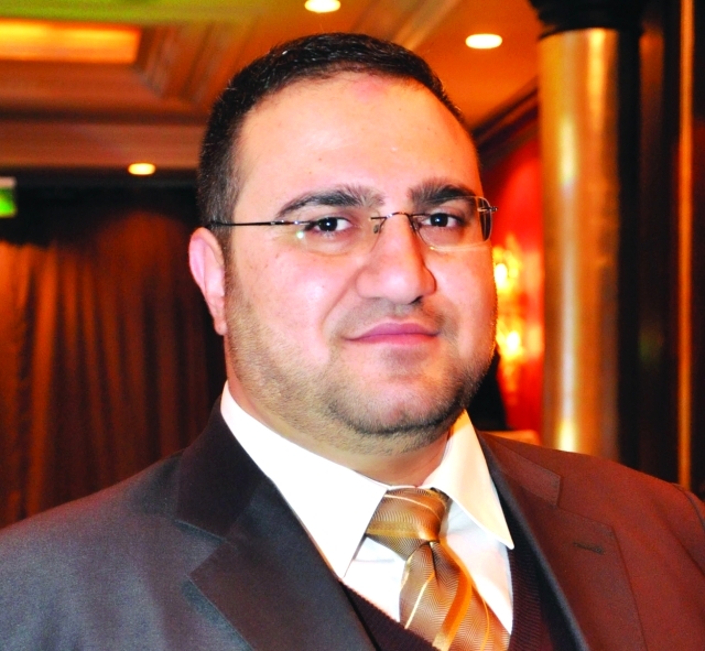 "خالد اصطيف"